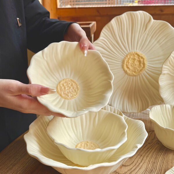 Pansy Floral Matte Tableware Set - Bowls, Plates & Coffee Cups