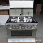 Commercial Range Cooker - 4 Gas Burners + 2 Electric Plates with Oven