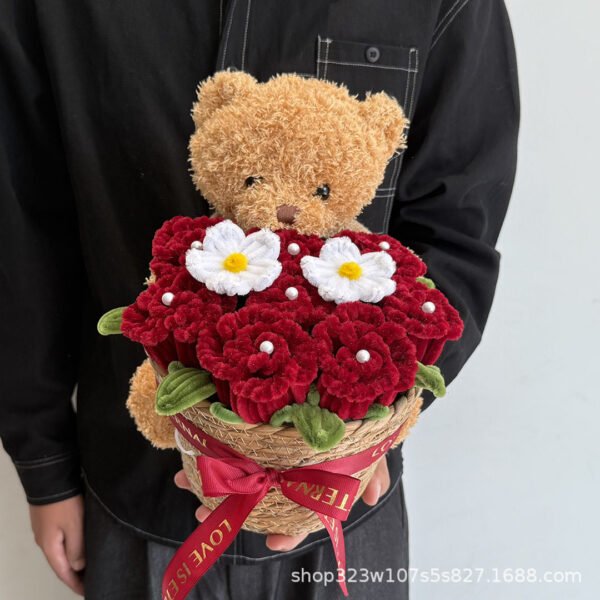 O1CN01BP36W71WcZe2OGCDy_2220799672809-0-cib-1 Everlasting Rose Bear Hug Bouquet Bucket