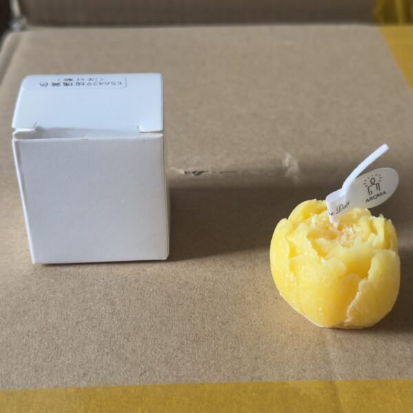 Rose-Shaped Scented Candle - Aromatherapy Gift