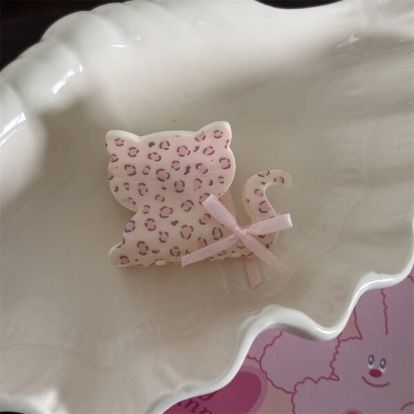 O1CN01FW4eJR2A6aTrVO20x_3192968154-0-cib Cute Floral Bow Hair Claw Clip - Small Shark Clip for Half-Up Hairstyles