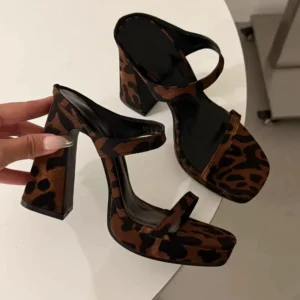 Square-Toe Platform Heeled Sandals - Korean Style