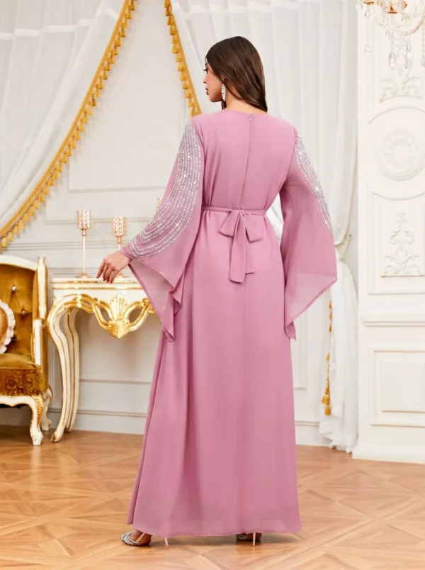 O1CN01SNLx2a2Ie2W1hZ6TH_2217757359310-0-cib.jpg_-1 Rhinestone Embellished Evening Dress