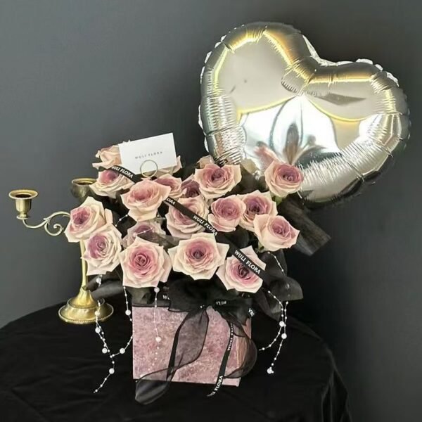 Soap Rose Bouquet with Balloons Gift Set