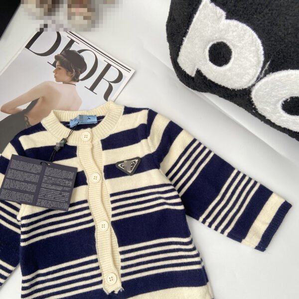 Knitted Colour-Block Striped Baby Romper — Retro Pullover Suit