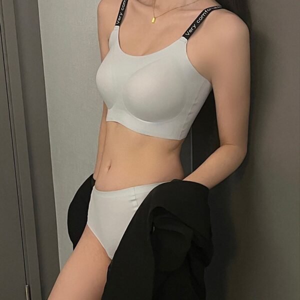 Seamless Latex Push-Up Bra Set