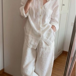 Simple White Long-Sleeve Shirt - Loose Slimming Casual Blouse