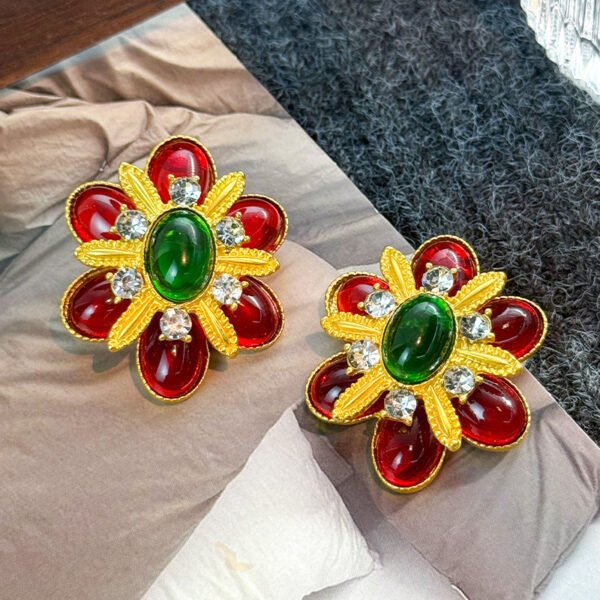 O1CN01hSBSsZ1tVuytyFYcQ_2216839565908-0-cib Vintage Coloured Stone Earrings - Baroque Court Style Studs and Drops