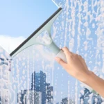 Double-Sided Glass Wiper with Spray Nozzle