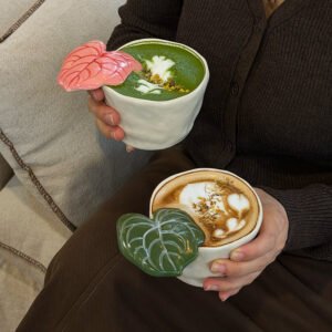Retro Hand-Painted Leaf-Shaped Ceramic Coffee Cup (200ml)