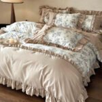 Retro Floral Cotton Four-Piece Bedding Set - Ruffle-Trimmed Duvet Cover and Sheets