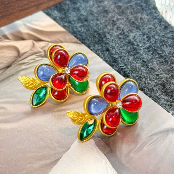 O1CN01zvrliE1tVuyu6XKd1_2216839565908-0-cib Vintage Coloured Stone Earrings - Baroque Court Style Studs and Drops