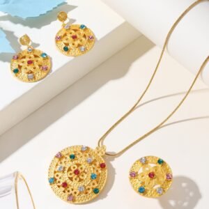 Sand Gold Eight-Treasure Compass Necklace Colored Diamond Round Plate