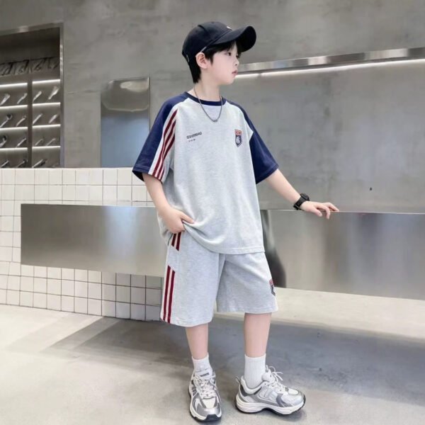 O1CN01BunvNH1CSEQnYouRy_2218561860079-0-cib Boys Gray Sports Two-Piece Set Short Sleeve and Shorts