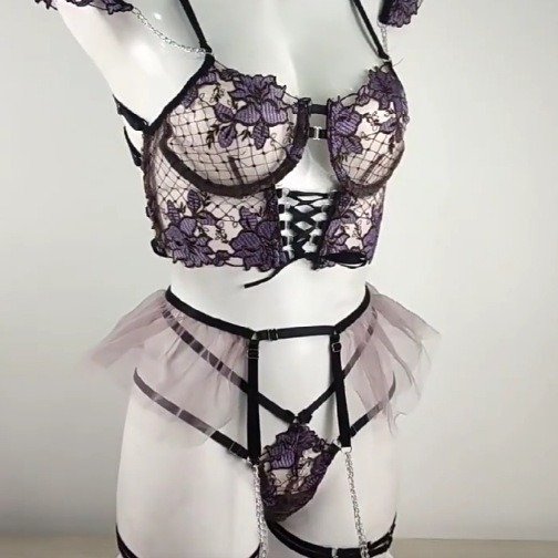 Cross-border foreign trade European and American new sexy lingerie sexy women's mesh embroidery three-piece lingerie sexy suit wholesale
