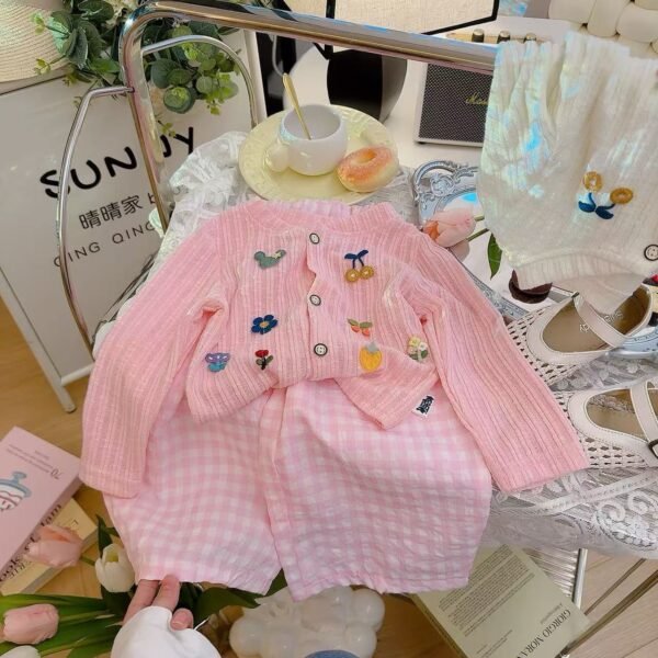 2025 Spring and Summer Girls' Knitwear Soft Cardigan, Cartoon Color Button Long Sleeve Coat