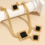 European and American French Retro Gold Geometric Square Pendant Necklace Set