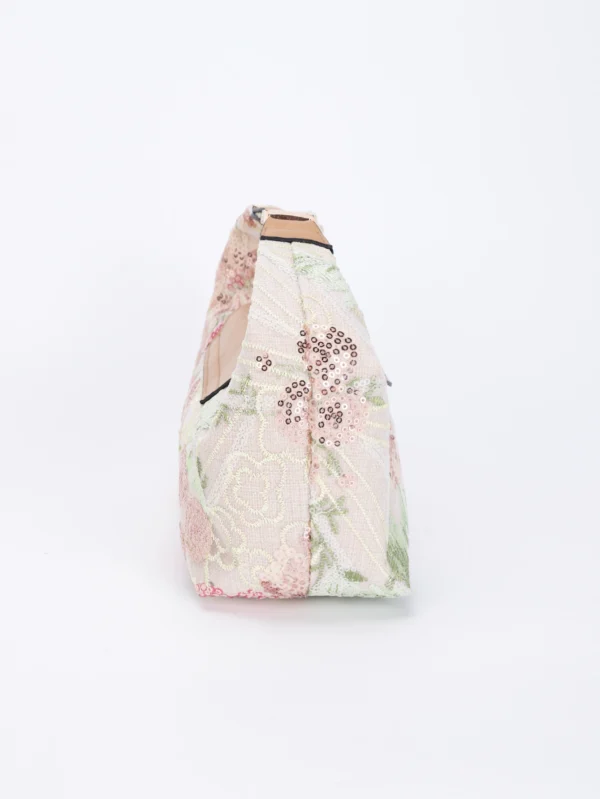 O1CN01T90lU41cfDewRFTgF_2209246163627-0-cib.jpg_ French Retro Floral Embroidery Bag, Cross-Border Women's Bag, Large Capacity Handbag, Niche Design, Commuter Women's Bag