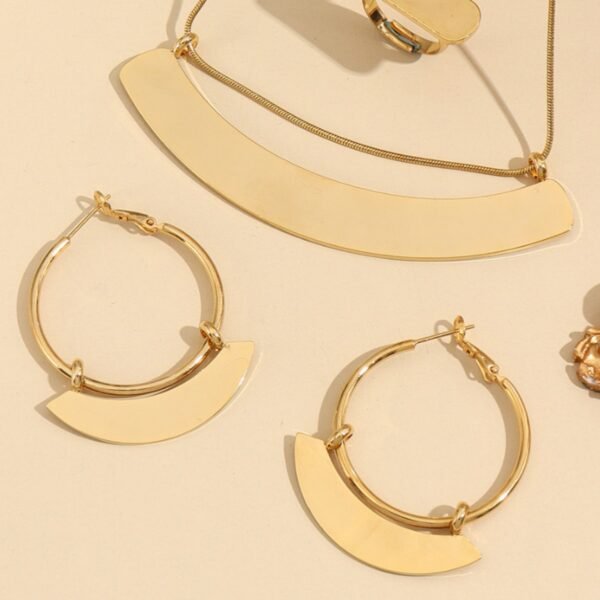 Exaggerated Fan-Shaped Earrings Light Luxury Gold Jewelry Set with Necklace