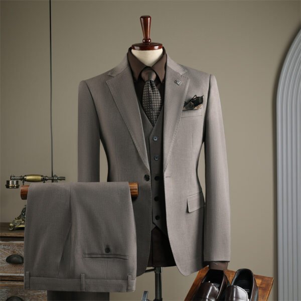 Striped Men's Suit Set – Business Casual Formal Wedding Banquet Suit (Plus Sizes M-7XL)