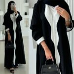 LN220 Color-Blocked Wavy Edge Cardigan-Style Long Outerwear