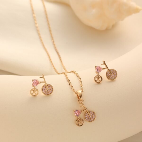 Copper Gold-Plated Zircon Bicycle Necklace Clavicle Chain Set