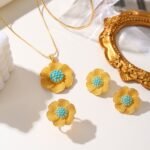 Cross-Border Retro Pearl Flower Sand Gold Necklace Set, Baroque Light Luxury Earrings