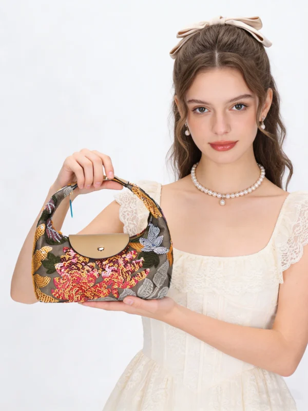 O1CN01Z3hHYS1cfDewLeLWh_2209246163627-0-cib.jpg_ Bohemian Sequin Bag with Floral Embroidery, Vintage Women's Handbag, Cross-Border Women's Bag, Versatile Women's Bag