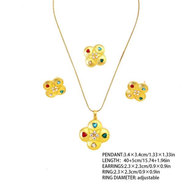 European and American Sand Gold Flower Necklace, Diamond Color Four-Leaf Clover Set with Earrings