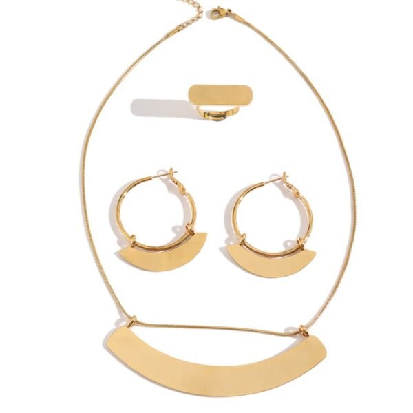 Exaggerated Fan-Shaped Earrings Light Luxury Gold Jewelry Set with Necklace