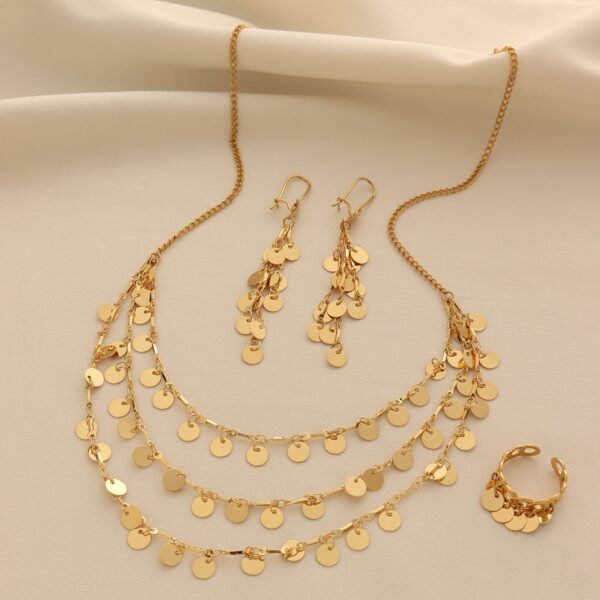 European and American Double-Layer Sequin Tassel Clavicle Chain Necklace, Light Luxury Design