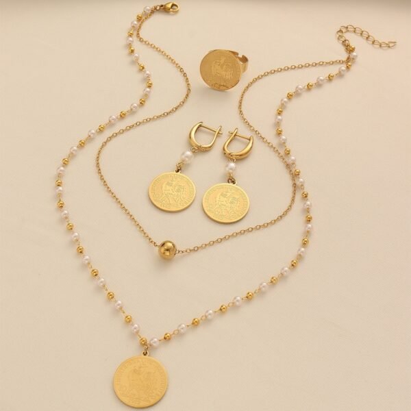 French Retro Fashion Coin Badge Pendant Necklace Set Gold-Plated