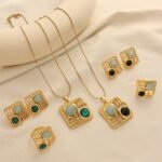 Middle Eastern Irregular Square Diamond-Encrusted Pendant Necklace Set with Earrings