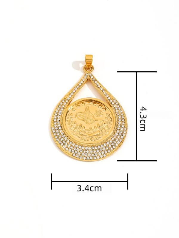 Middle East Dubai Vintage Carved Pendant Necklace, Ethnic Style, Vacuum Thickened Electroplated Gold