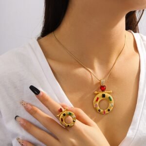 Sand Gold Xinjiang Color Love Pendant Necklace Gold-Plated Clavicle Chain Set