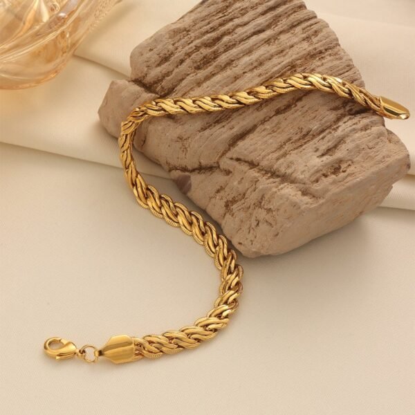 European and American Retro Gold-Plated Beaded Bracelets, Light Luxury Tassel Bracelets