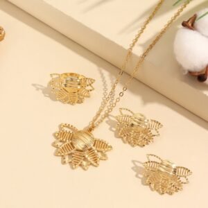 Xinjiang Electroplated Gold Jewelry Set, Flower Texture Necklace, Wedding Accessories Versatile Set