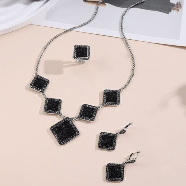 Trendy Ethnic Black Square Diamond Rhombus Jewelry Three-Piece Set 1 Trendy Ethnic Black Square Diamond Rhombus Jewelry Three-Piece Set