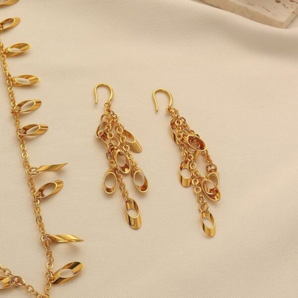 European and American Retro 18K Gold-Plated Tassel Necklace, Sweater Chain and Earrings Two-Piece Set