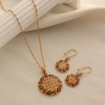 Retro Ethnic Round Pendant Necklace Gold Choker Elegant Earrings Set