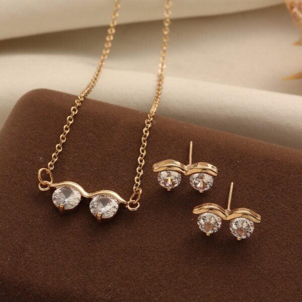 Copper Alloy Glasses-Shaped Zircon Fashion Necklace Korean Jewelry 2 Copper Alloy Glasses-Shaped Zircon Fashion Necklace Korean Jewelry