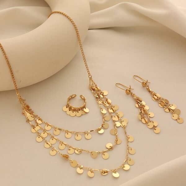 European and American Double-Layer Sequin Tassel Clavicle Chain Necklace, Light Luxury Design