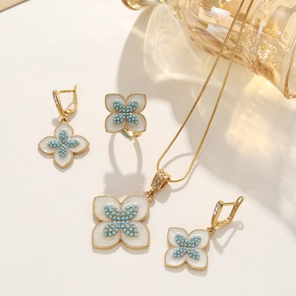 Female Internet Celebrity Full Diamond Four-Leaf Clover Mother-of-Pearl Clavicle Necklace Set