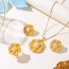 Cross-Border Retro Pearl Flower Sand Gold Necklace Set, Baroque Light Luxury Earrings