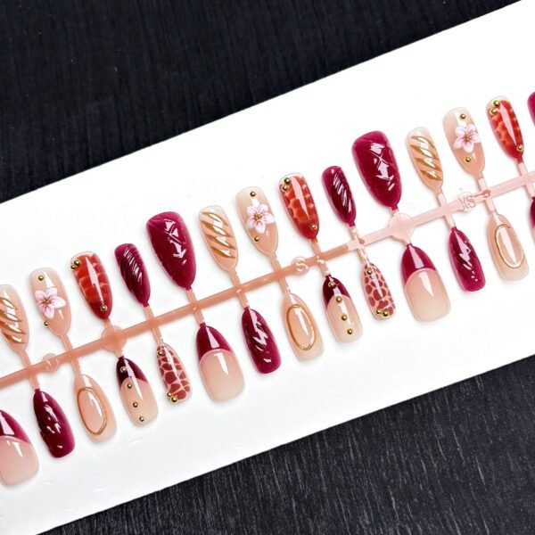 Wy226 Caramel Amber Brown-Red Gilt 3D Wearable Nails