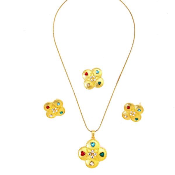 European and American Sand Gold Flower Necklace, Diamond Color Four-Leaf Clover Set with Earrings