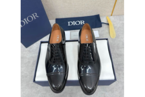 Patent Leather Lace-Up Dress Shoes