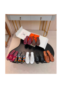 Cutout Buckle Flat Sandals