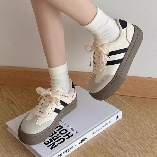 Thick-Soled Forrest Gump Training Shoes for Women 2025 New Spring Breathable Retro Niche Height-Increasing Shoes Versatile Casual Sneakers