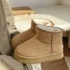 Thick-Soled Height-Increasing Snow Boots for Women, Waterproof and Non-Slip Short Boots, 2025 New Winter Style, Fleece-Lined, Thickened, Warm, Bread-Style Cotton Shoes